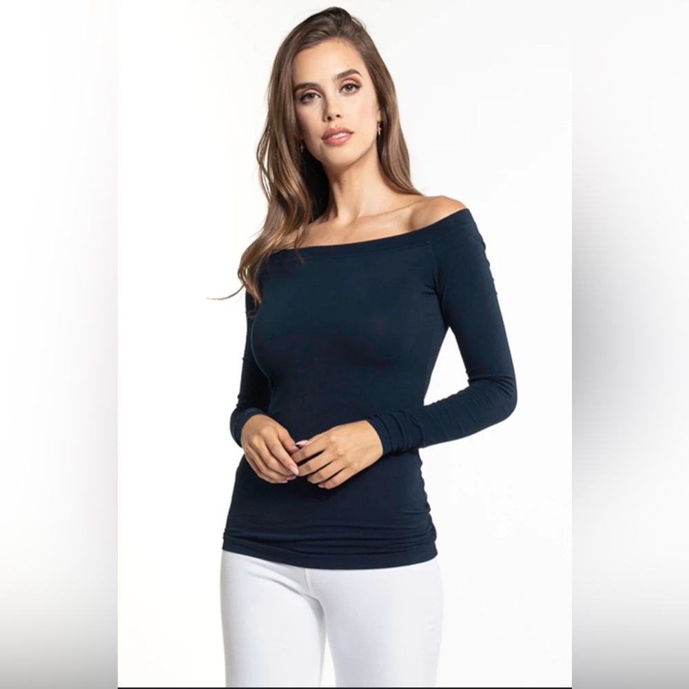 Hard Tail | Navy Sexy off the shoulder tee | sz Large | Very Good Condition